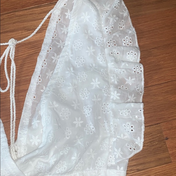 White Crop Top - Picture 2 of 3